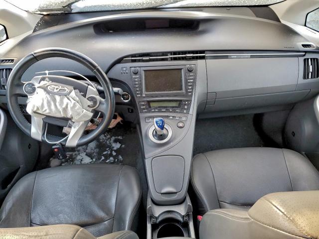 Toyota Prius Image 11