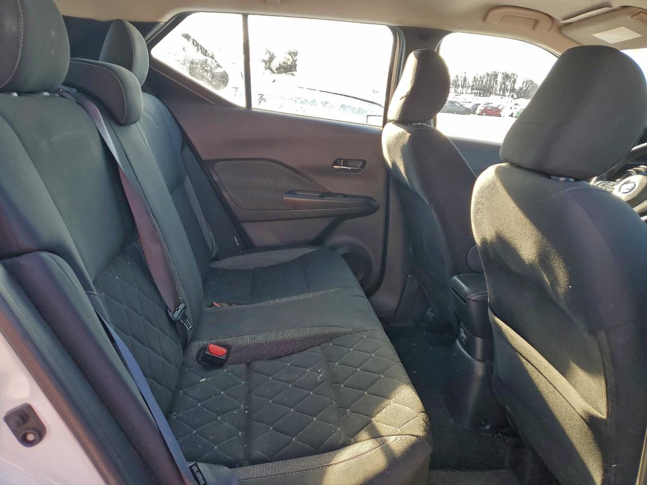 Nissan Kicks Sv Image 8