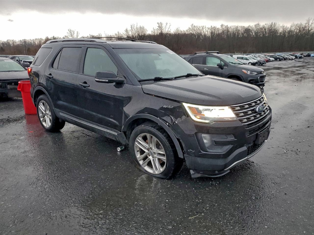 Ford Explorer Xlt Image 11