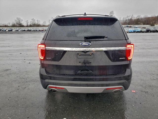 Ford Explorer Xlt Image 4