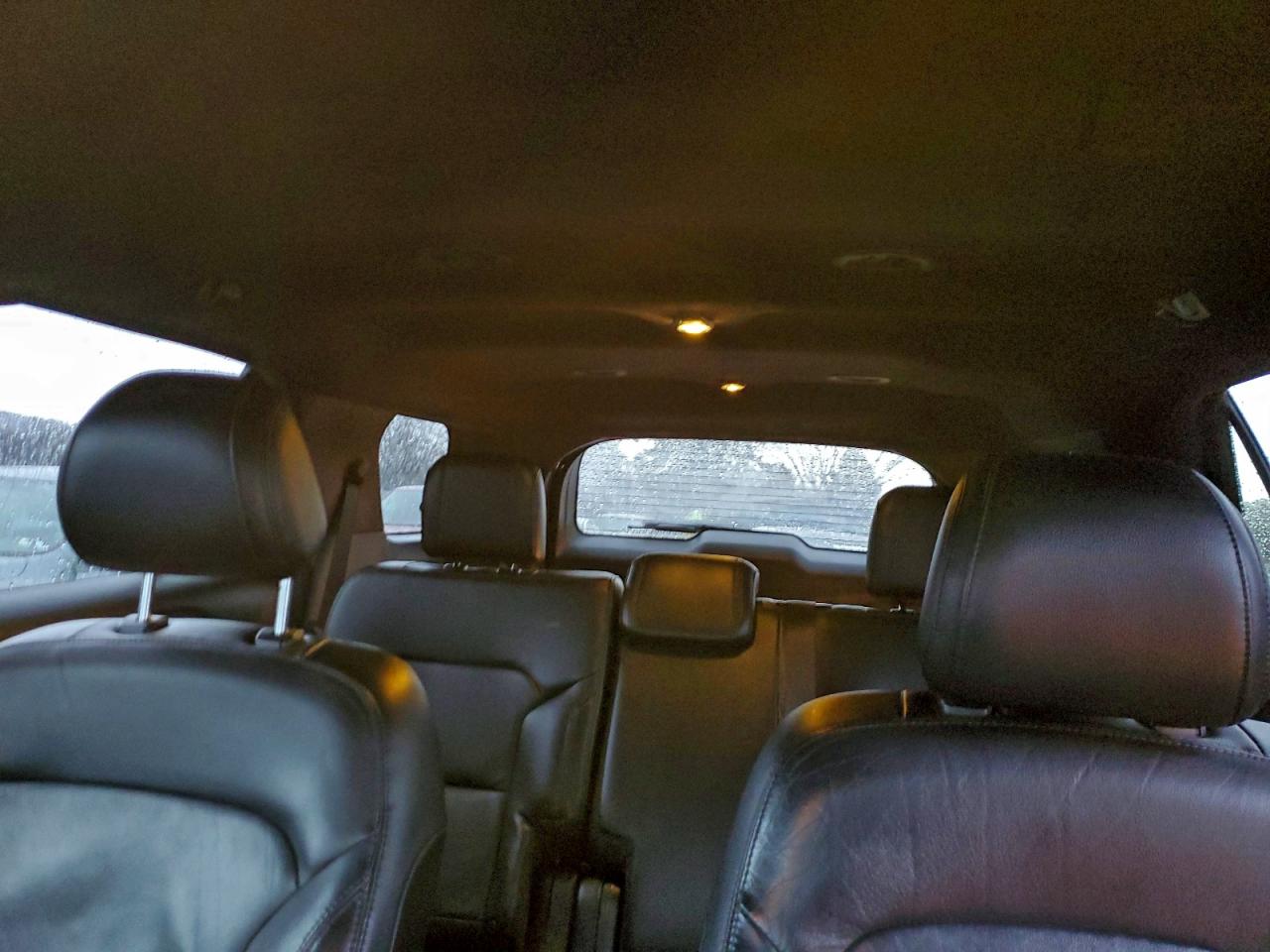 Ford Explorer Xlt Image 8