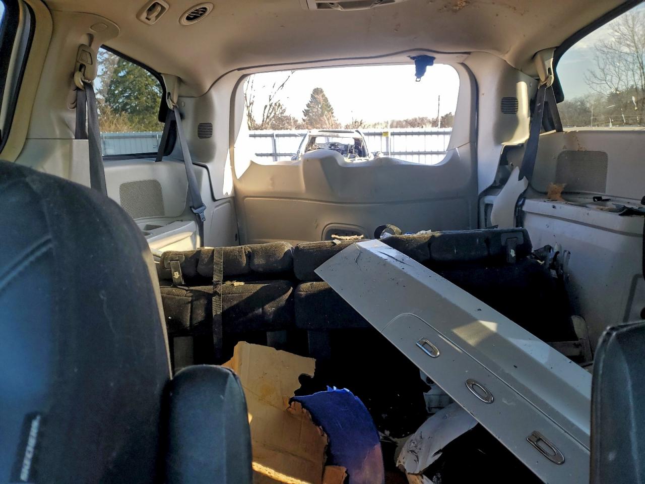 Dodge Caravan Crew Image 10