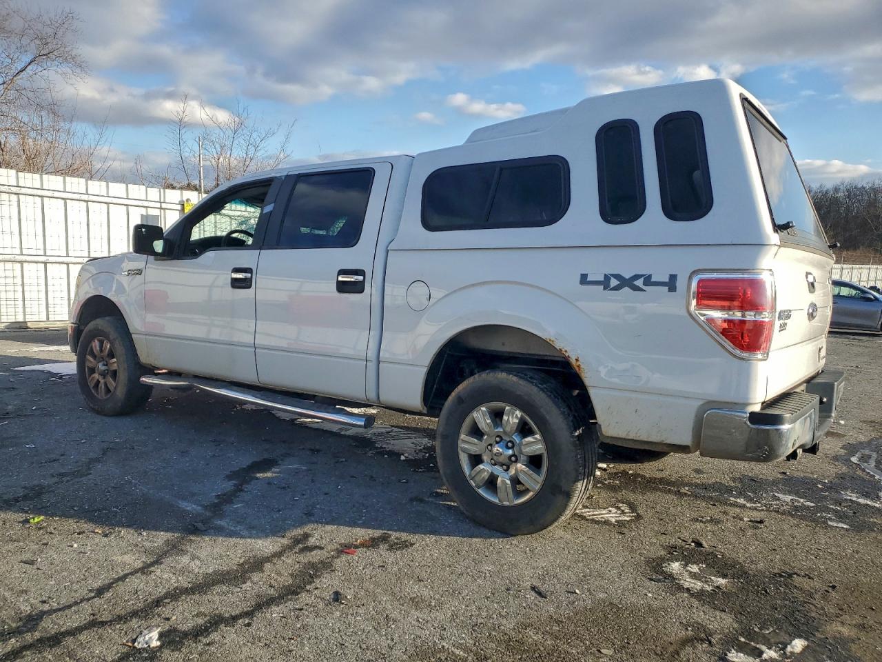 Ford F-150 Supercrew Image 4