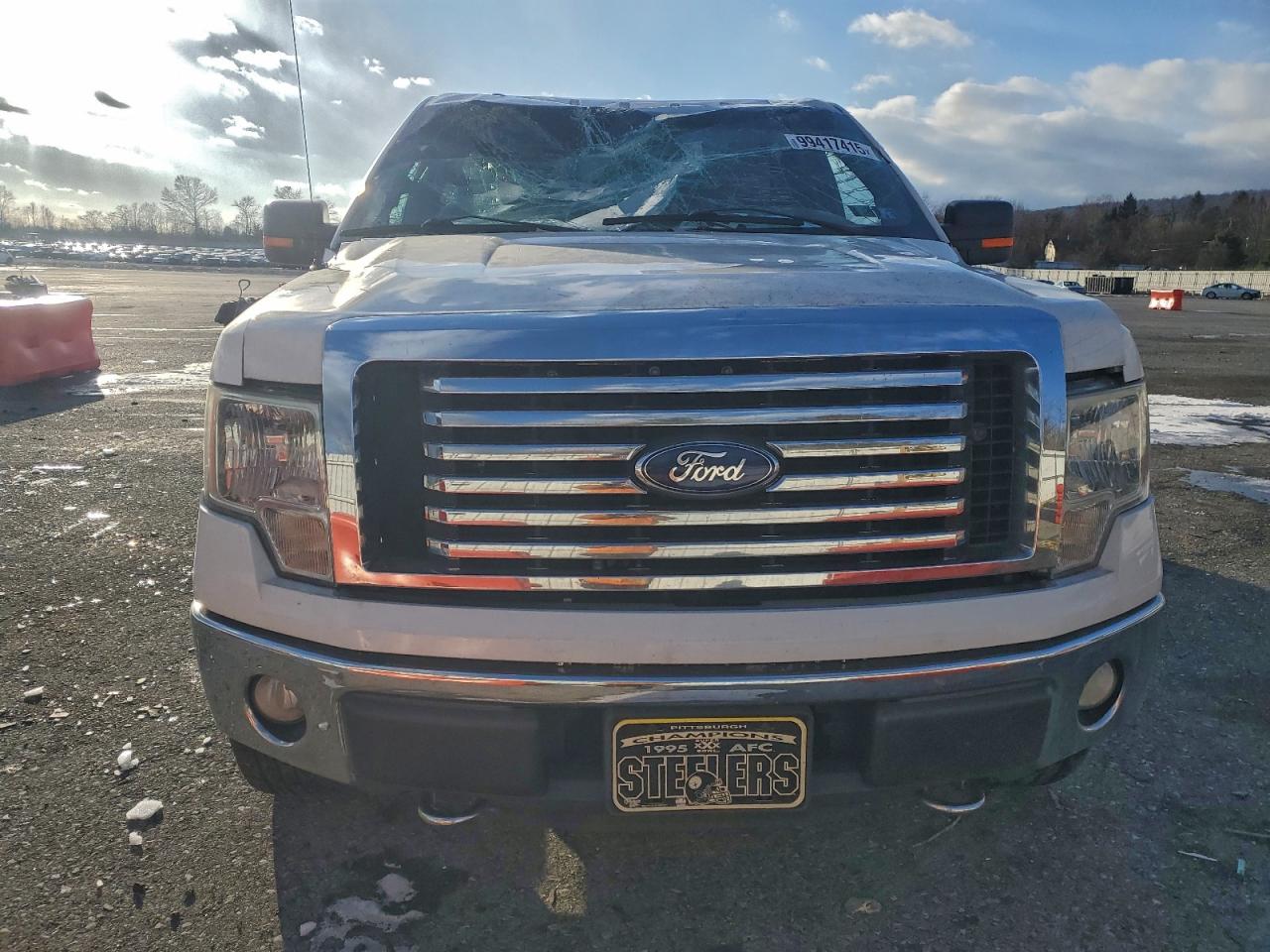 Ford F-150 Supercrew Image 6