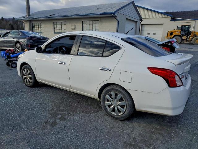 Nissan Versa S Image 8