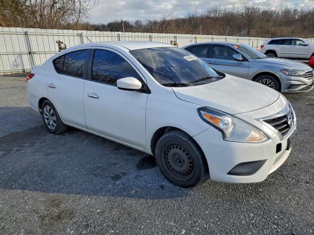 Nissan Versa S Image 7