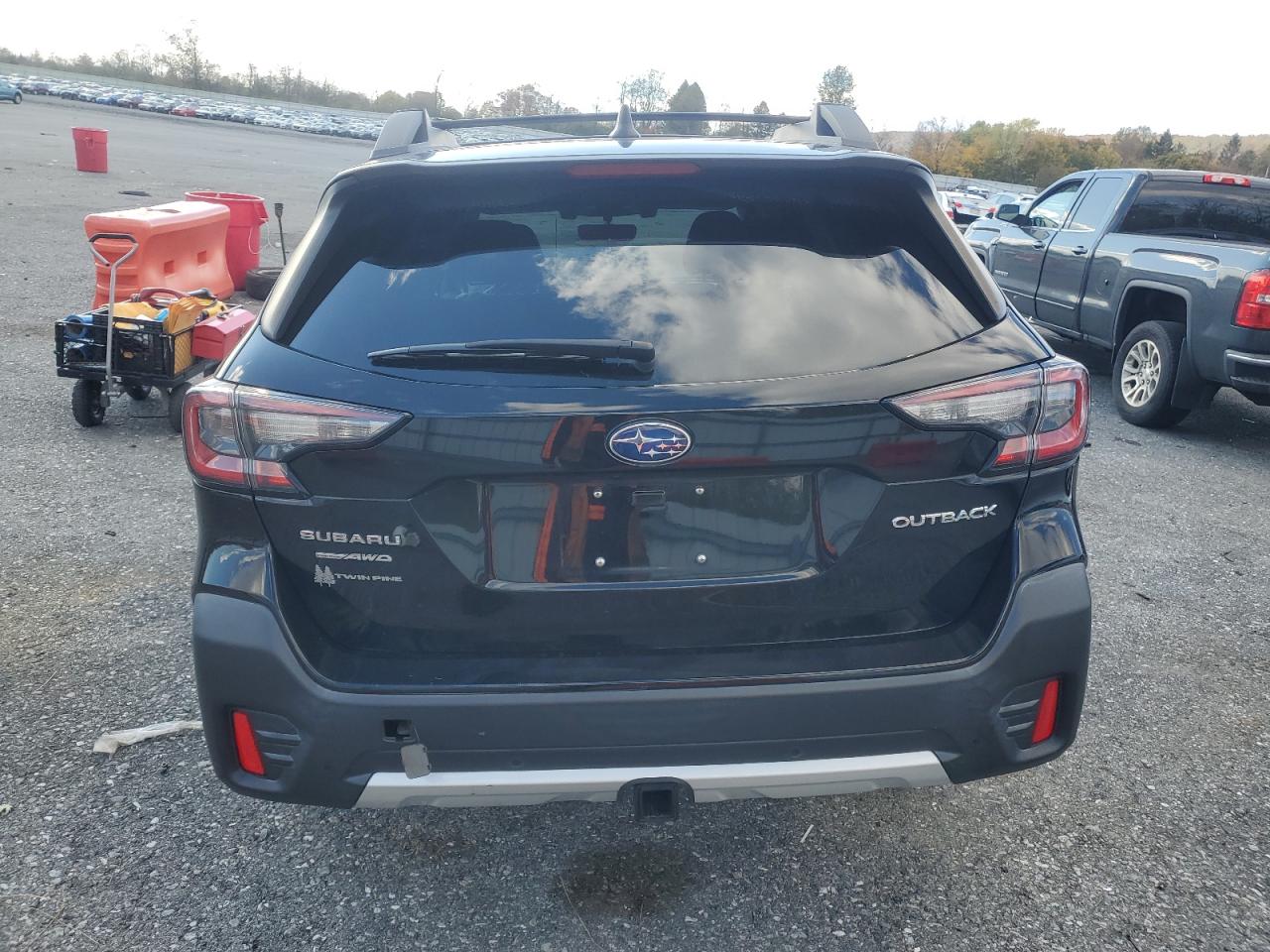 Subaru Outback Limited Image 2