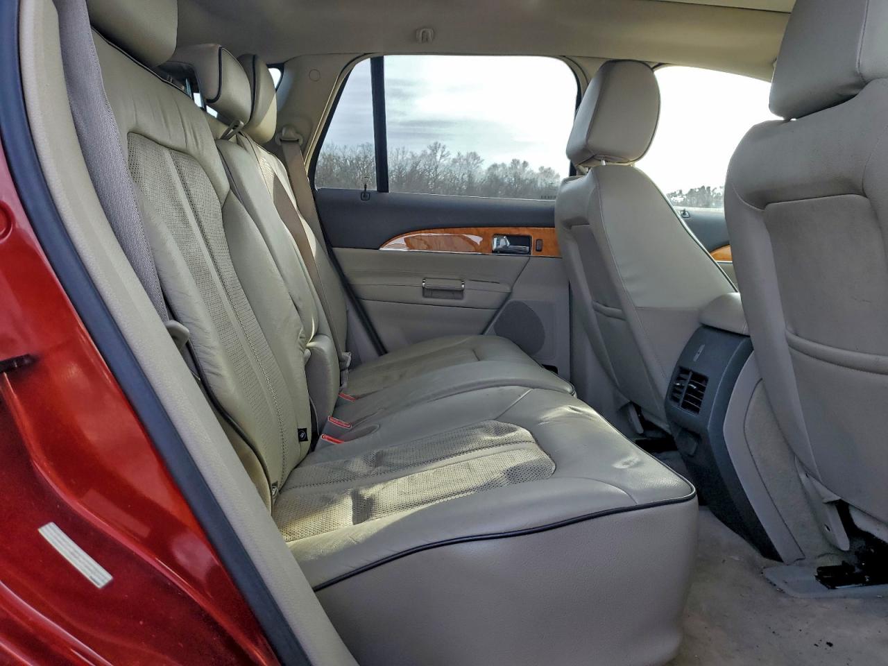 Lincoln MKX Image 12