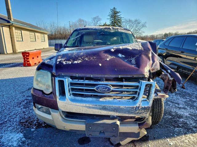 Ford Explorer Eddie Bauer Image 4