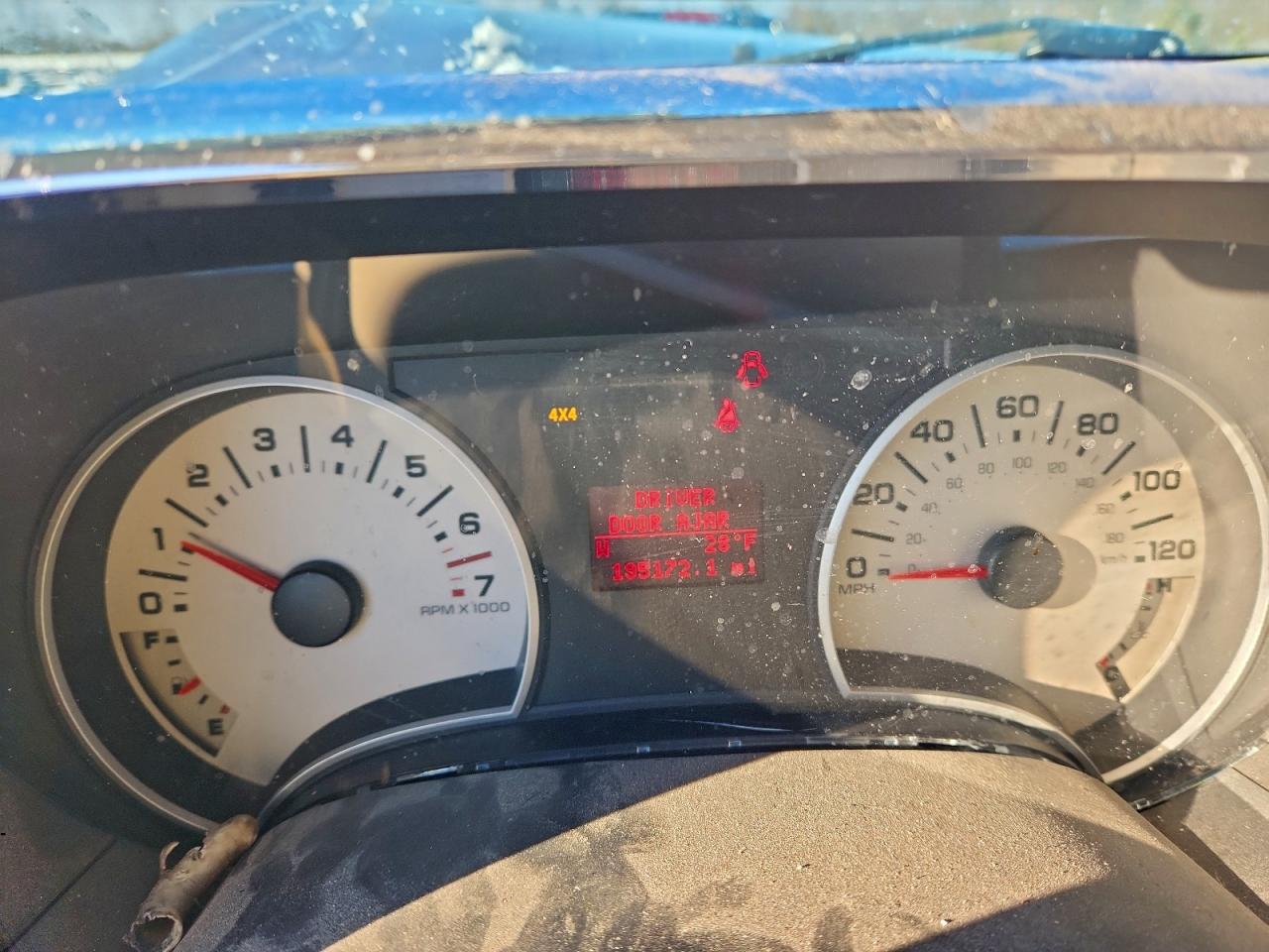 Ford Explorer Eddie Bauer Image 10