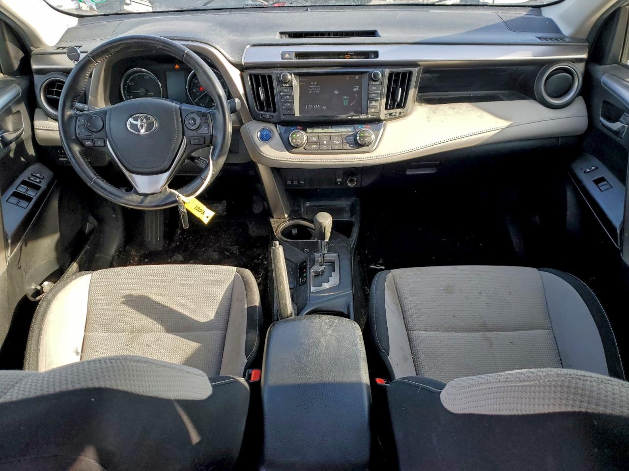 Toyota RAV4 Xle Image 6