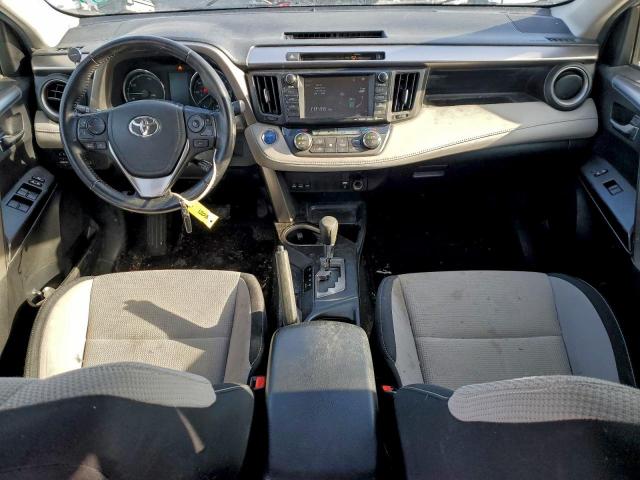 Toyota RAV4 Xle Image 6