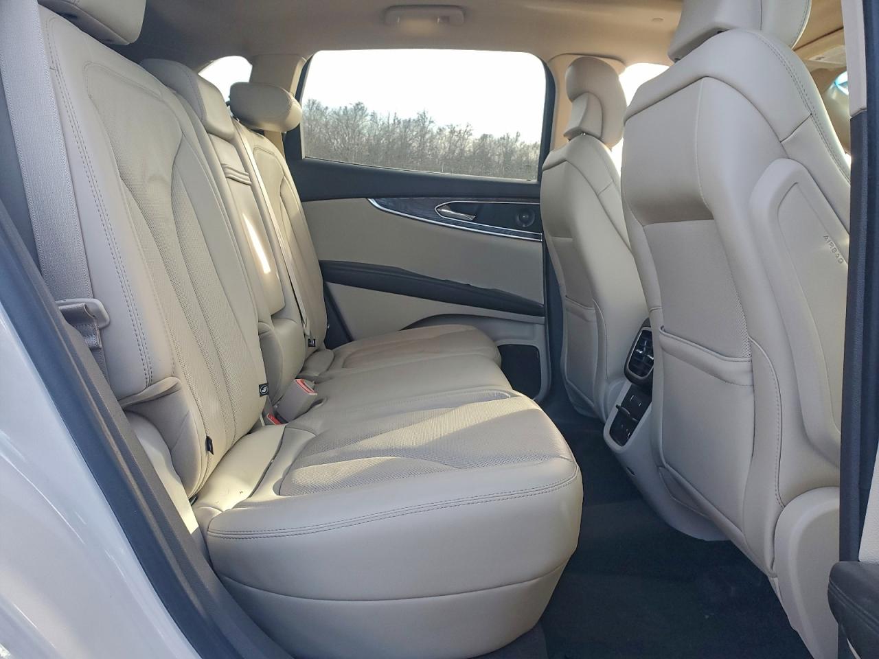 Lincoln Nautilus Reserve Image 13