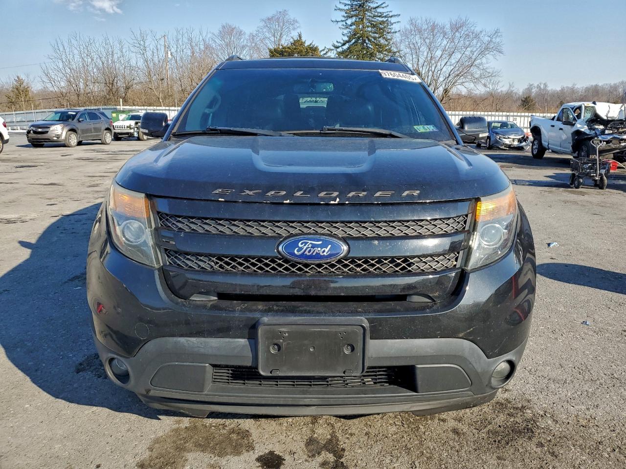 Ford Explorer Sport Image 6