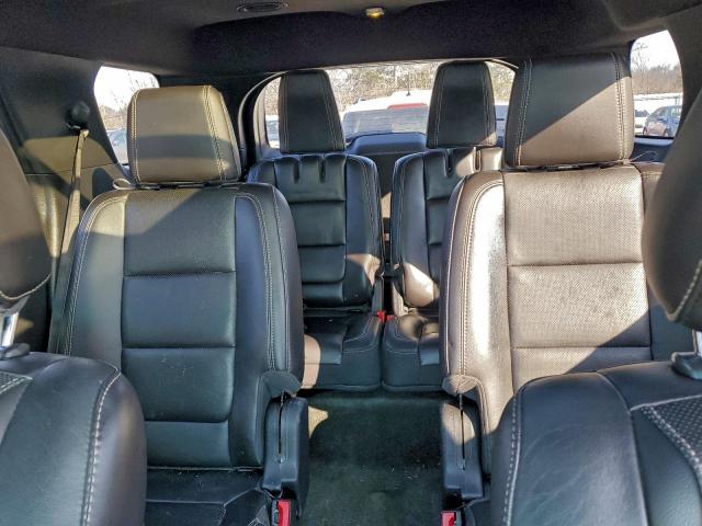 Ford Explorer Sport Image 10