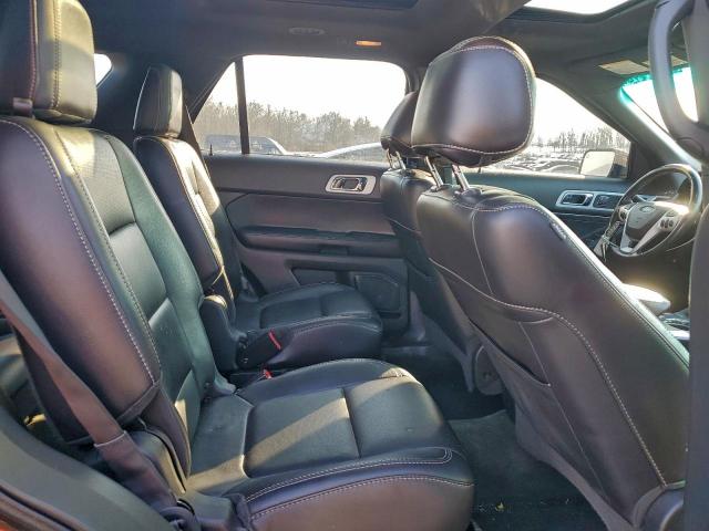 Ford Explorer Sport Image 9