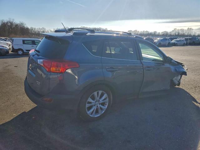 Toyota RAV4 Limited Image 10