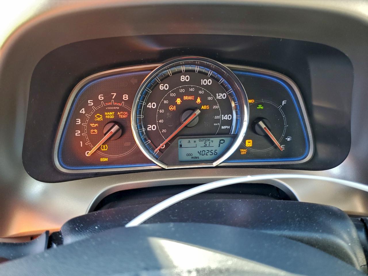 Toyota RAV4 Limited Image 7