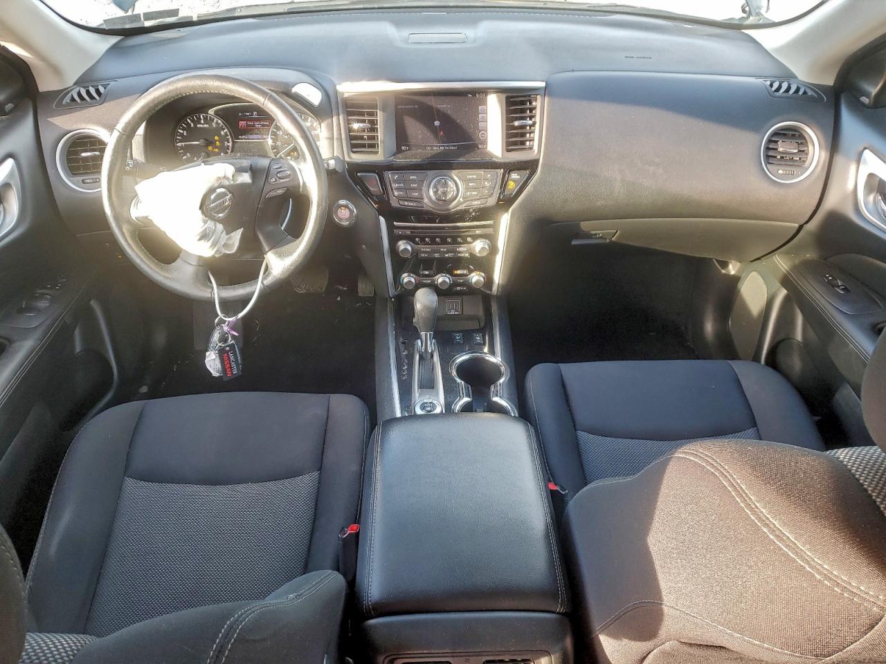 Nissan Pathfinder S Image 11