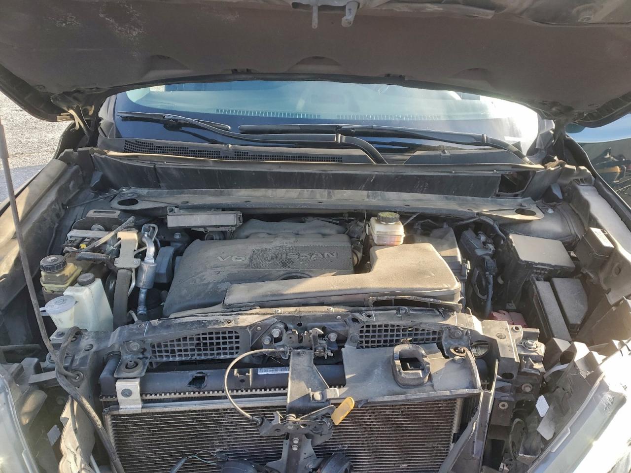 Nissan Pathfinder S Image 7