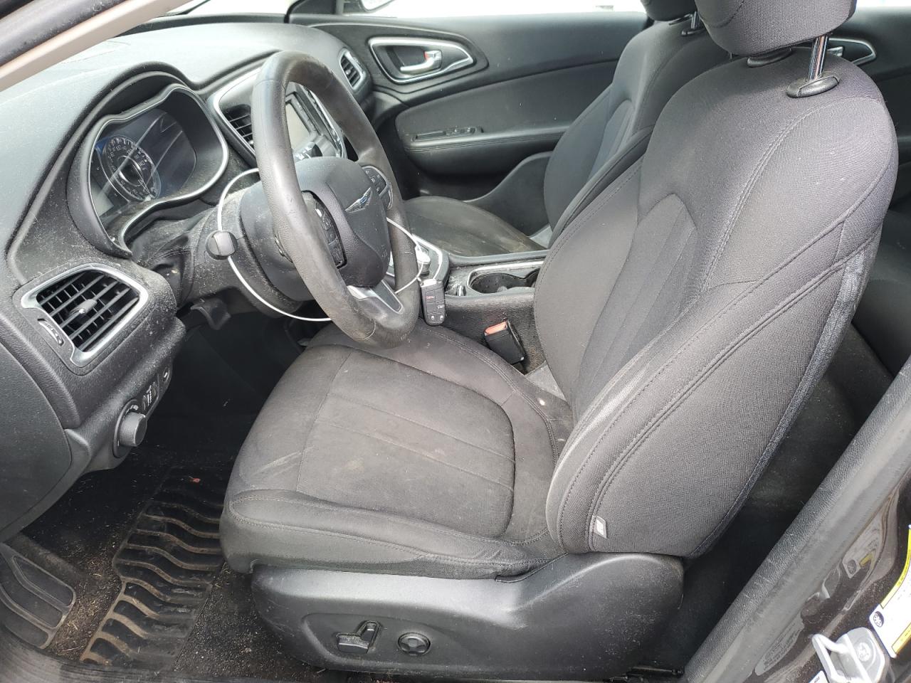 Chrysler 200 Lx Image 9