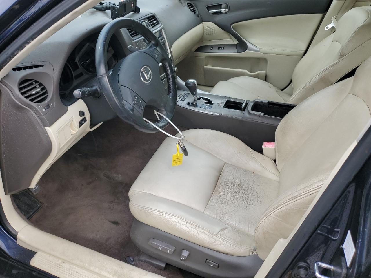 Lexus Is 250 Image 8