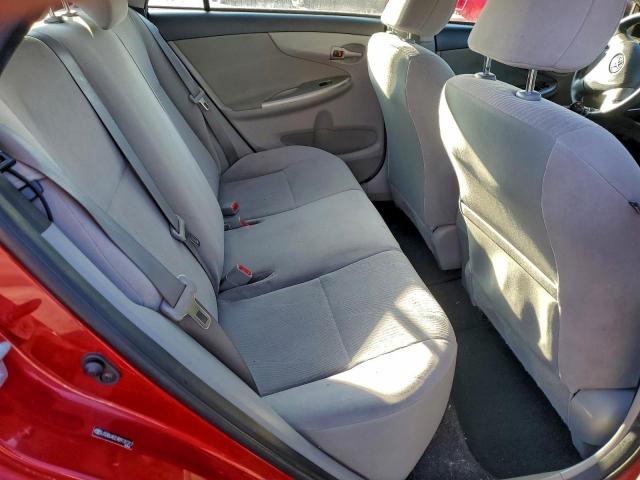 Toyota Corolla Base Image 9