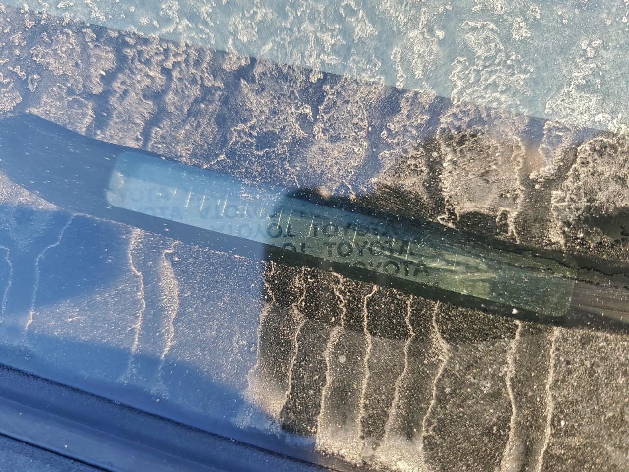 Toyota Corolla Base Image 10