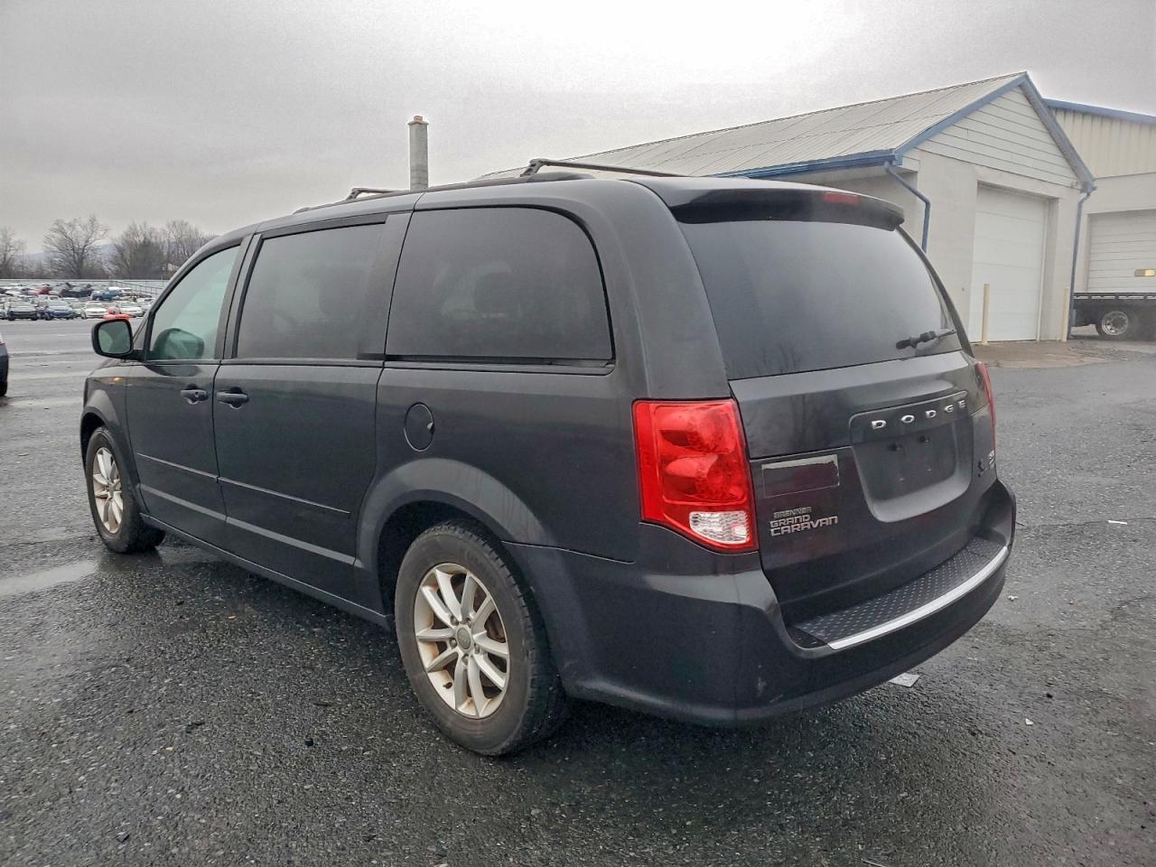 Dodge Caravan Sxt Image 2