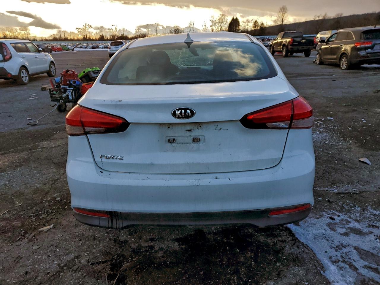 Kia Forte Lx Image 12