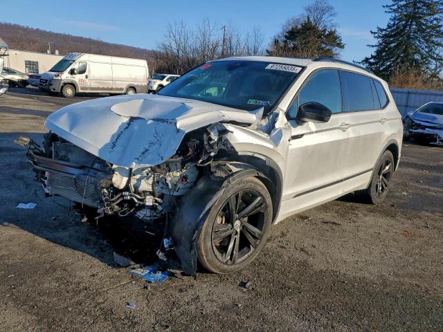  Salvage Volkswagen Tiguan