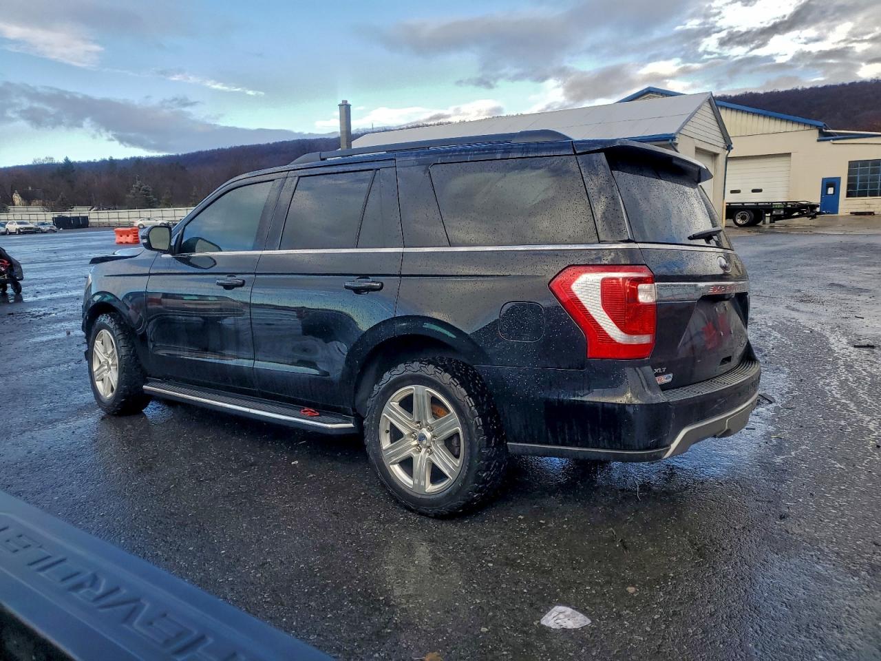 Ford Expedition Xlt Image 4