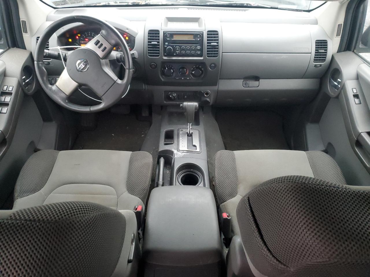 Nissan Xterra Off Road Image 3