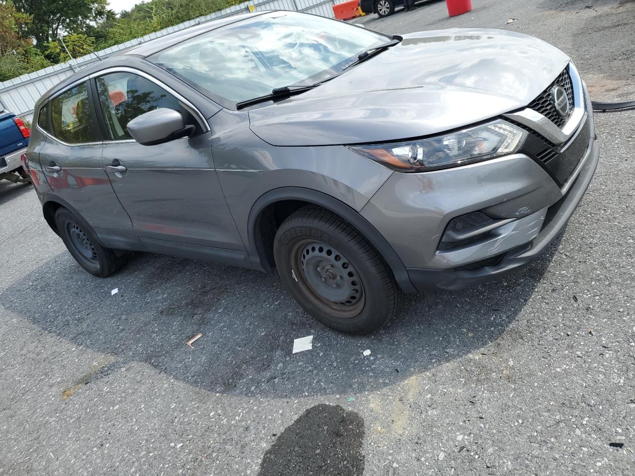 Nissan Rogue S Image 5