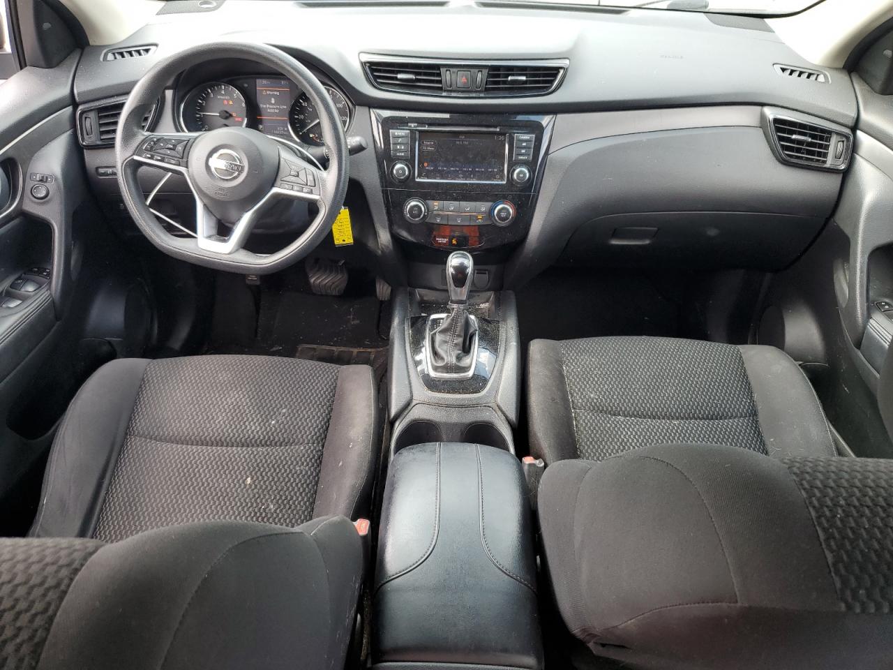 Nissan Rogue S Image 6