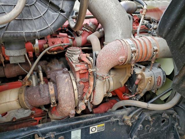 Peterbilt 579 Image 7