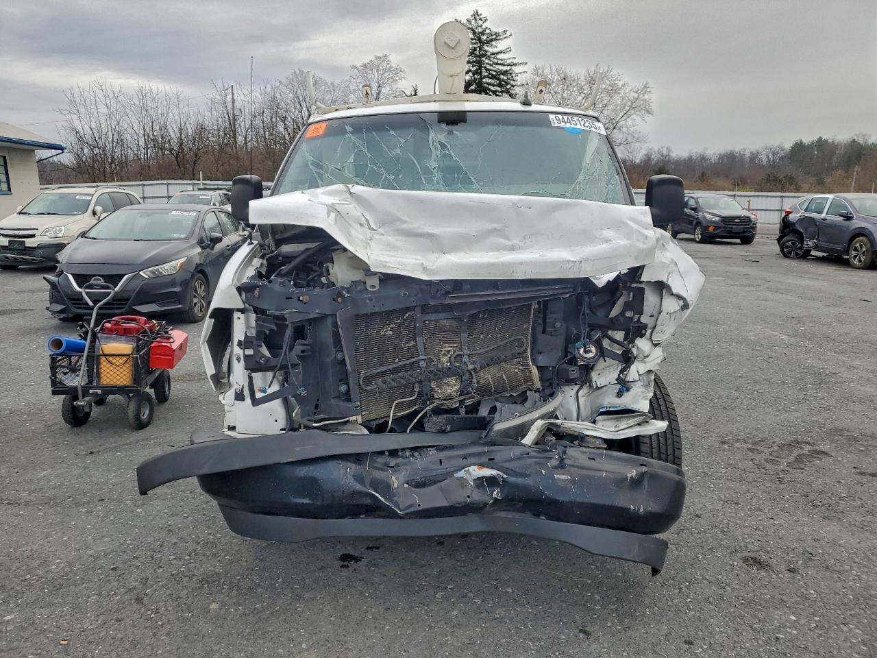 Chevrolet Express Image 6