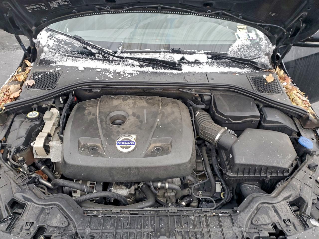 Volvo S60 Platinum Image 12