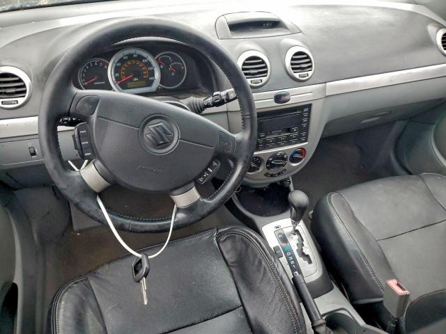 Suzuki Forenza Premium Image 9