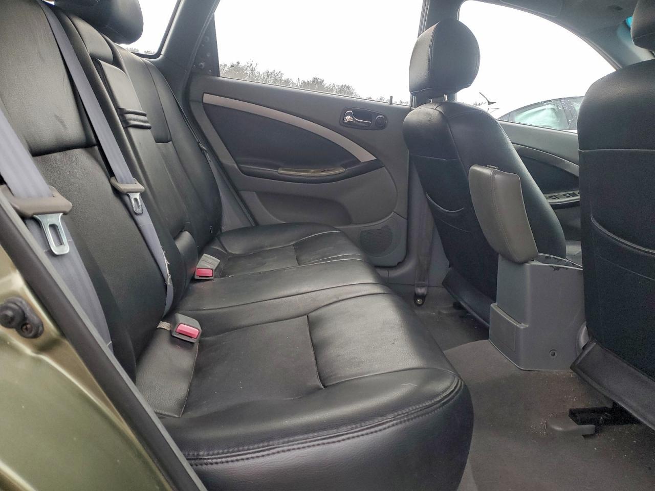 Suzuki Forenza Premium Image 11