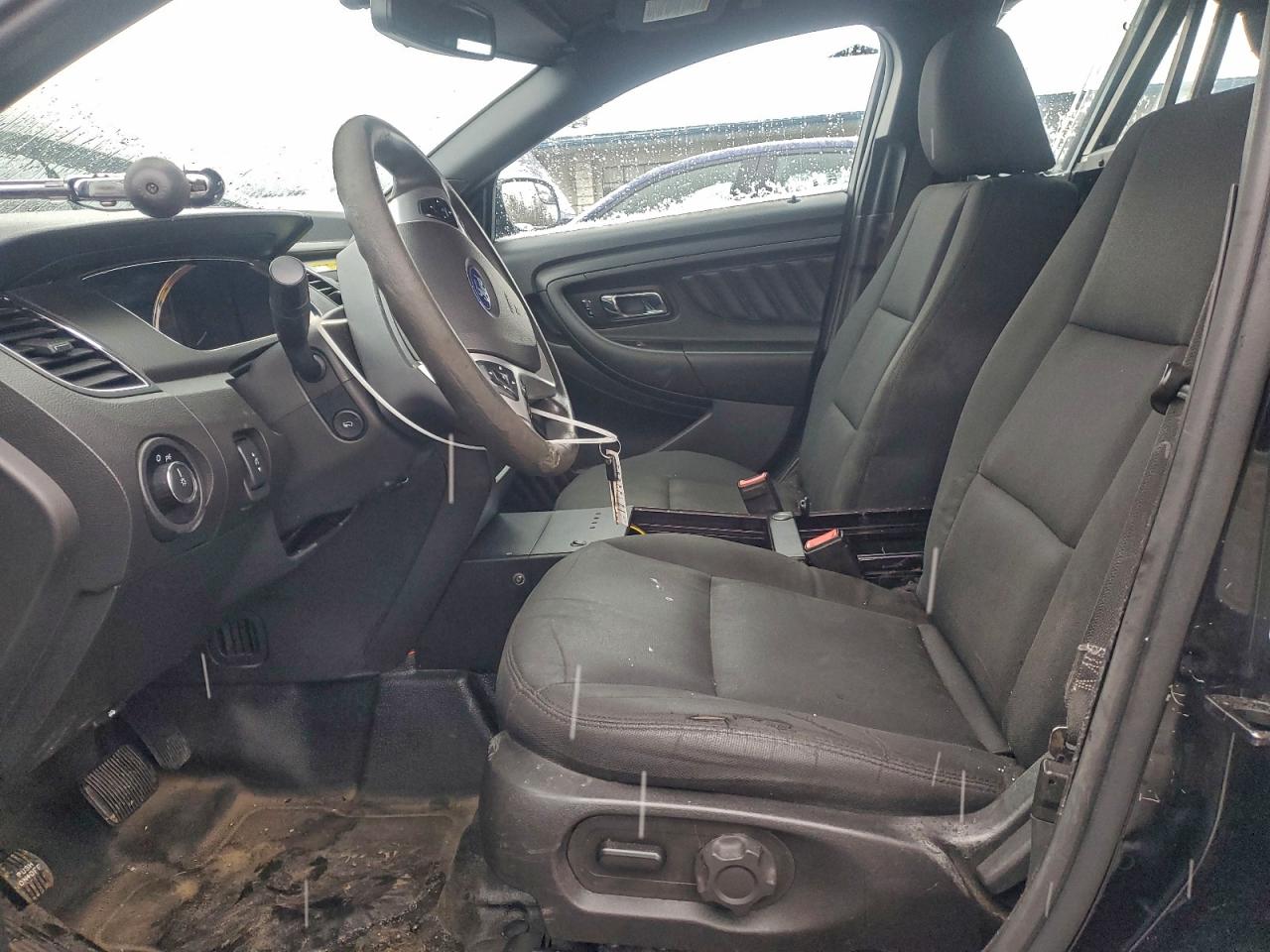 Ford Taurus Police Interceptor Image 11