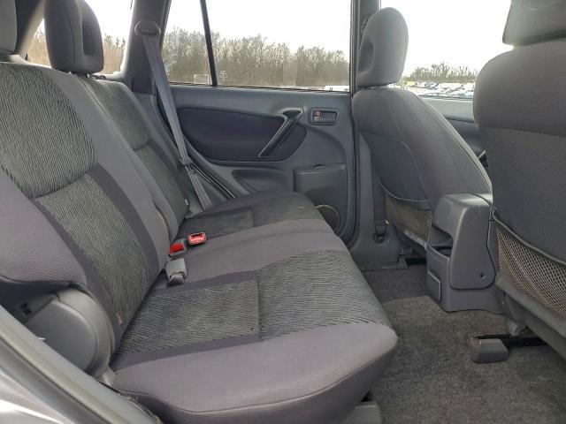 Toyota RAV4 Image 10