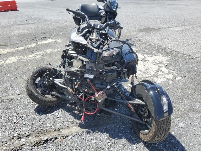 Can-Am Spyder F3-t Image 4