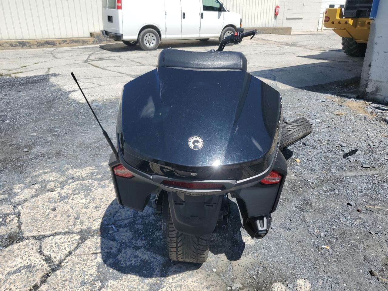 Can-Am Spyder F3-t Image 7