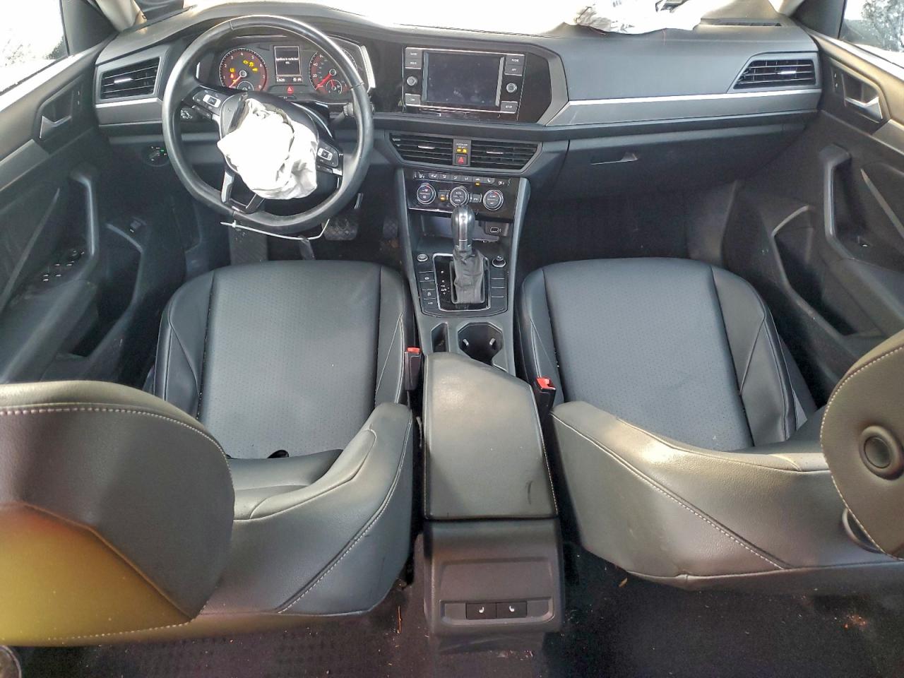 Volkswagen Jetta S Image 11