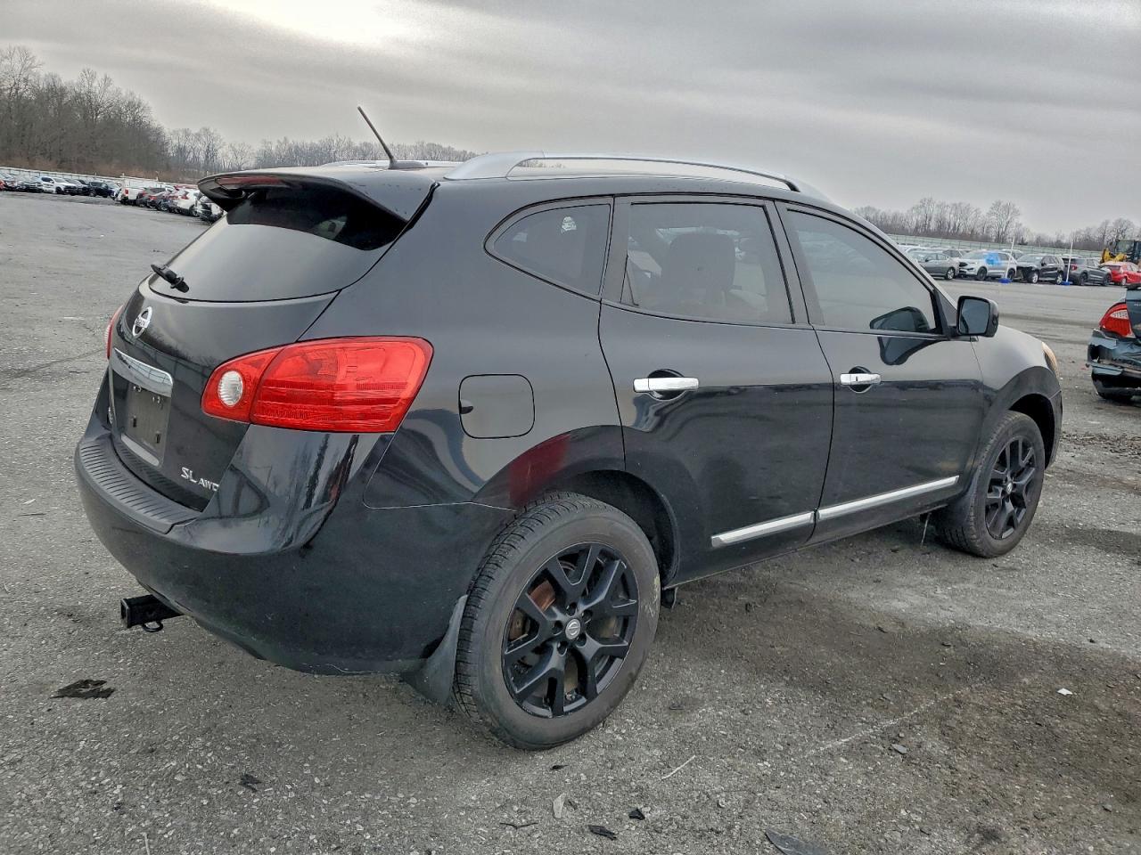 Nissan Rogue S Image 10