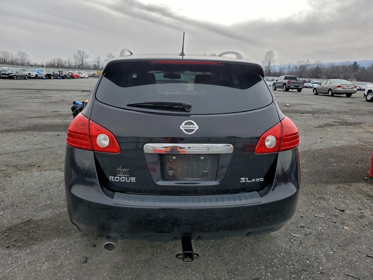 Nissan Rogue S Image 13