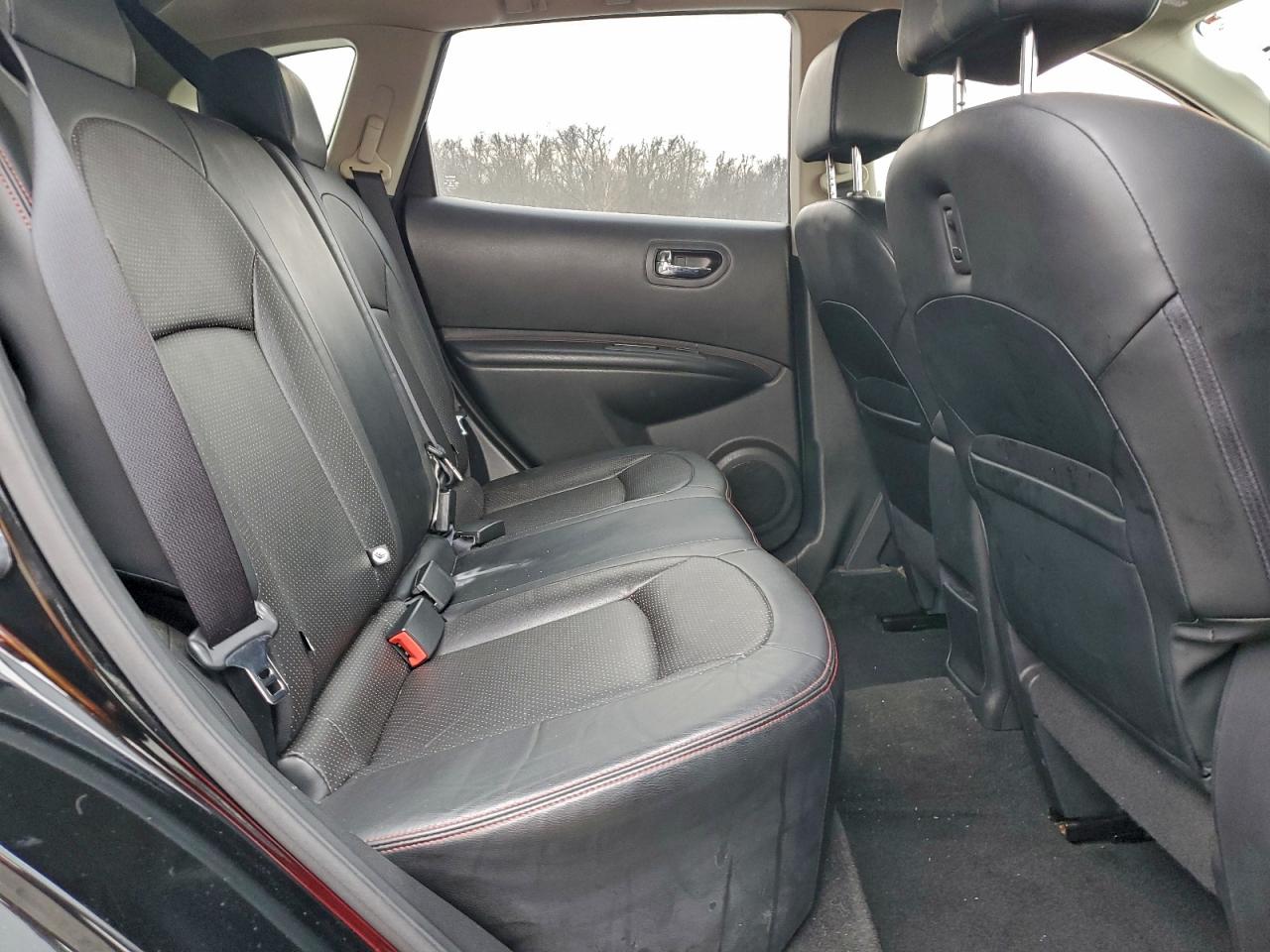 Nissan Rogue S Image 12