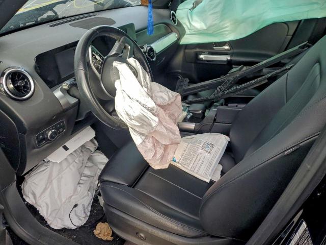 Mercedes-Benz GLB 250 4matic Image 5