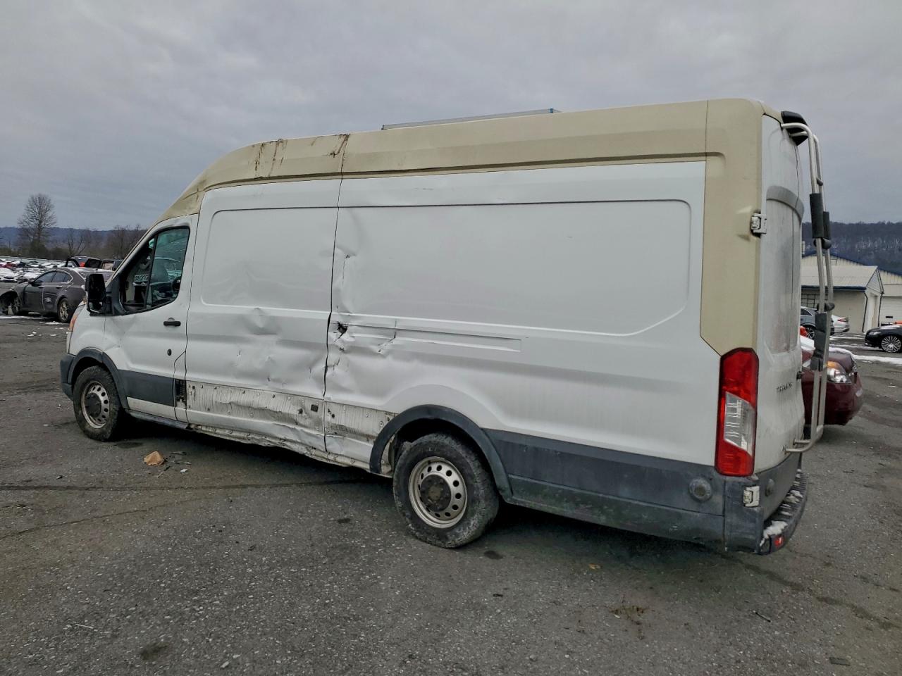 Ford Transit T-350 Image 2